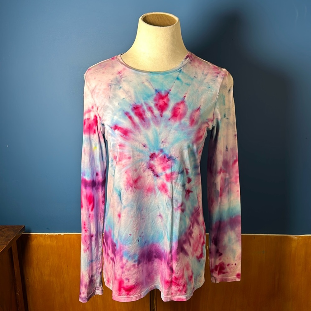 Tye dye long sleeve shirt - Picture 1 of 6